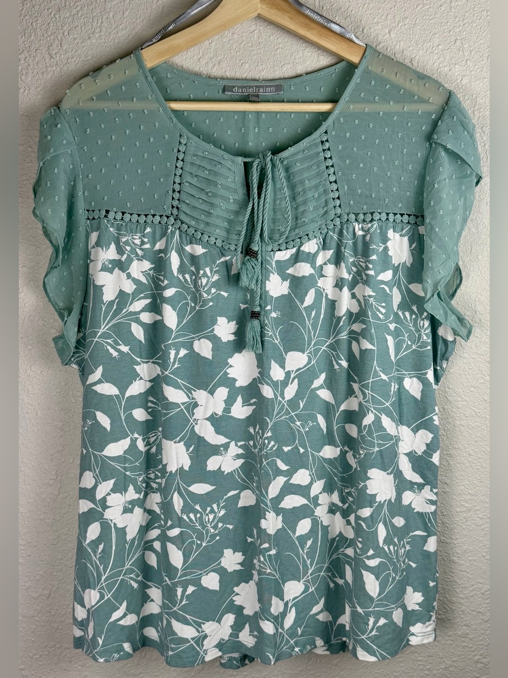 Daniel Rainn Sage Green Floral Swiss Dot Boho Peasant Top XL Cottagecore